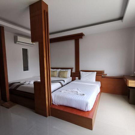 The Peace Tara House Hotel Koh Lanta Exterior photo